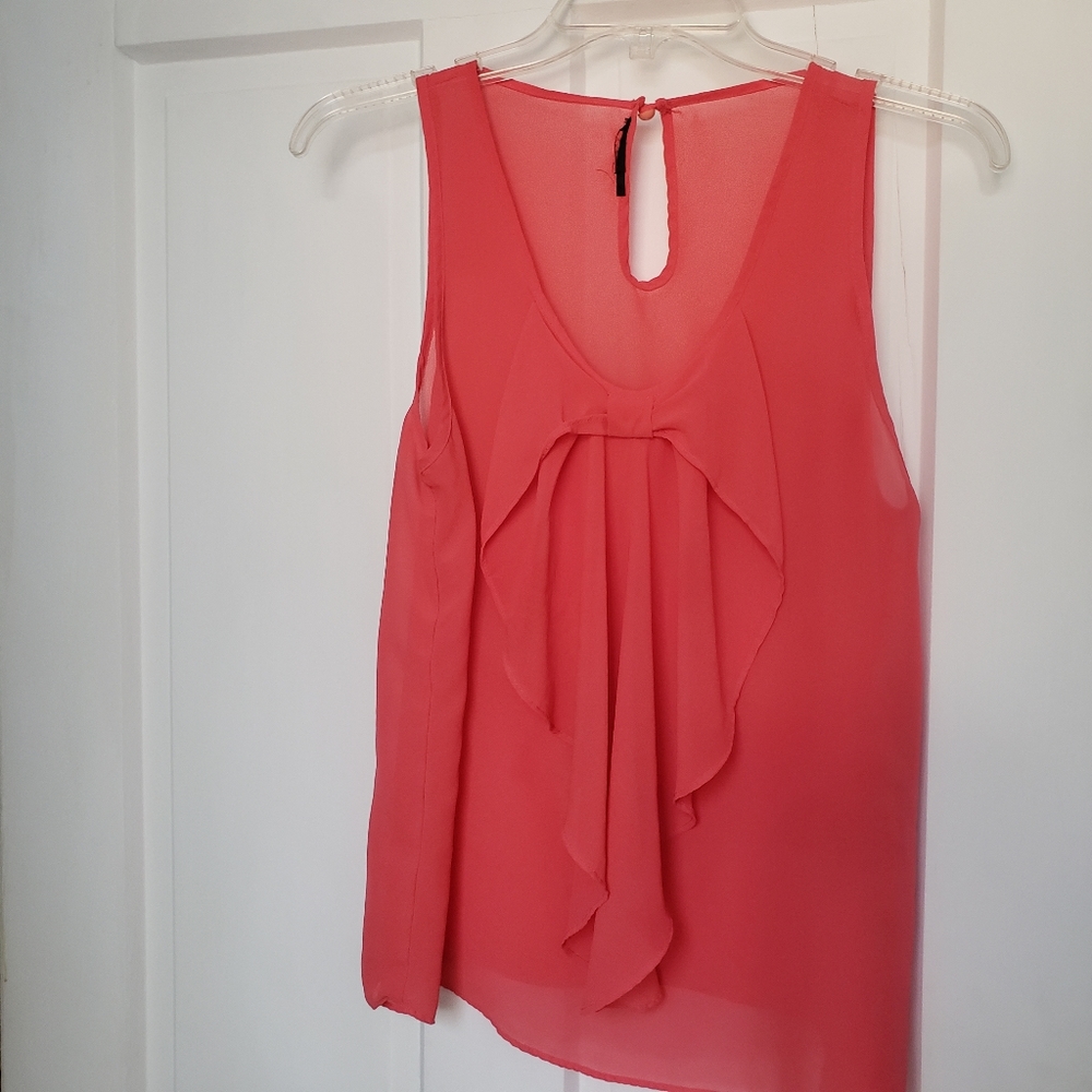 $60 Mezzanine Boutique | Medium |Chiffon Tank - Picture 6 of 7